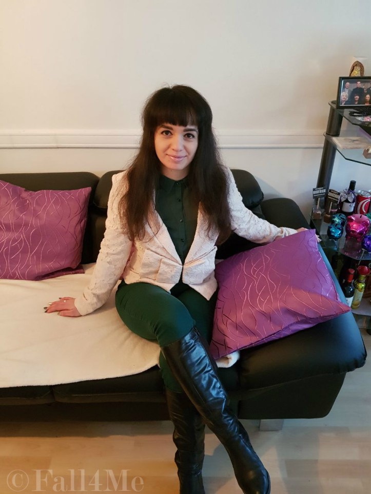 November-style: Rose and green