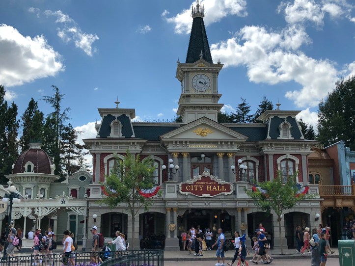 The city hall of disneyland