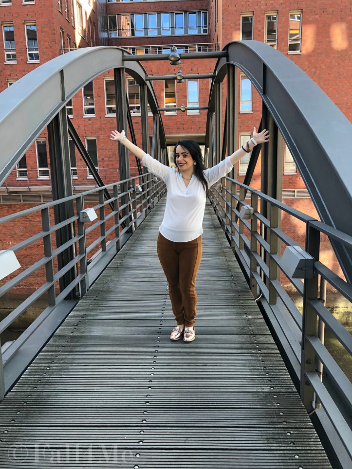 September trend by Fall4Me cognac and white