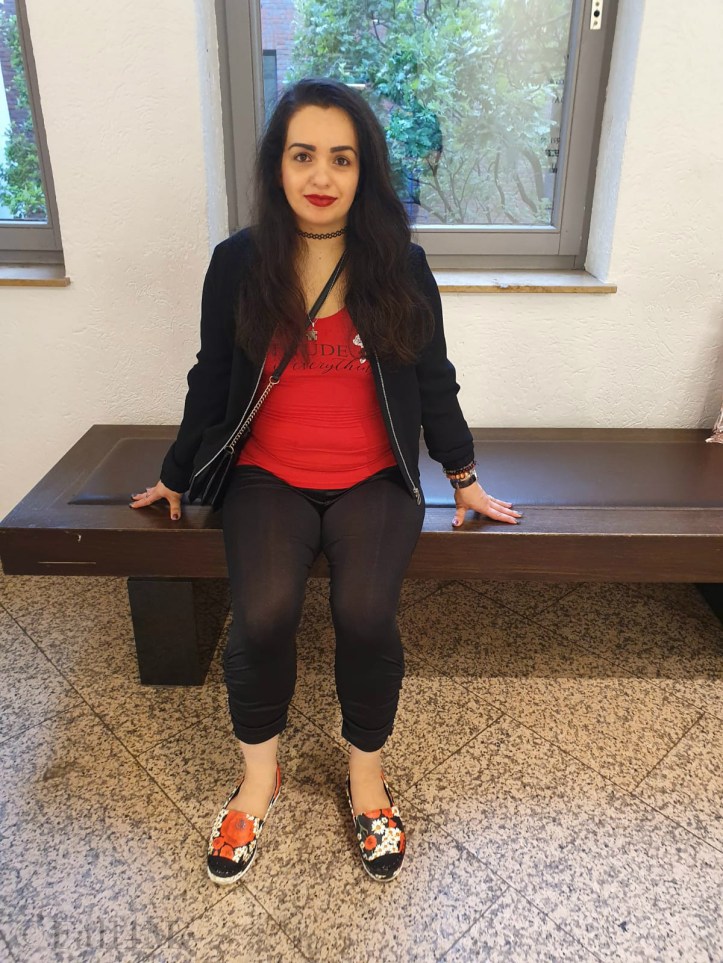 Poppy trend in red and black