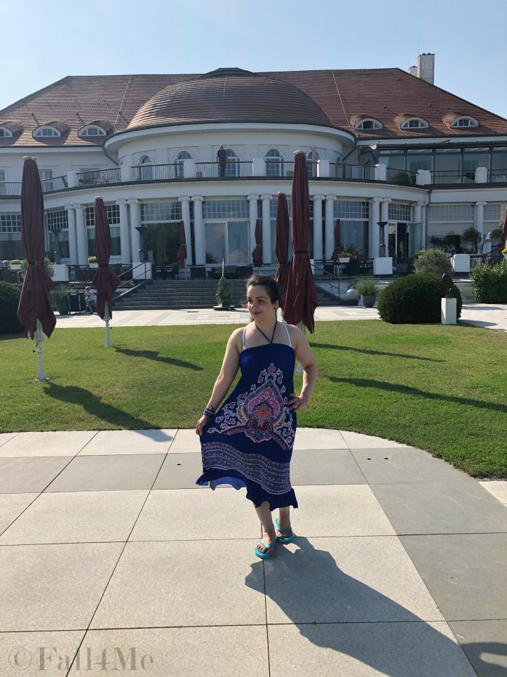 The oriental pattern awaken summer feelings.