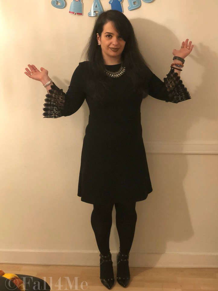The Christmas outfit for 2019: The LBD with metallic accents