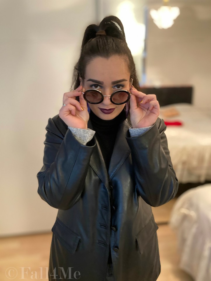 Dressed in all essential elements of the 70s style.