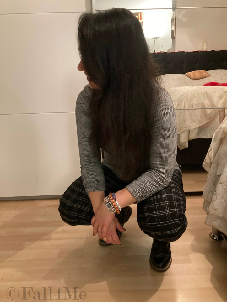 Different check-pattern mixed in one look.