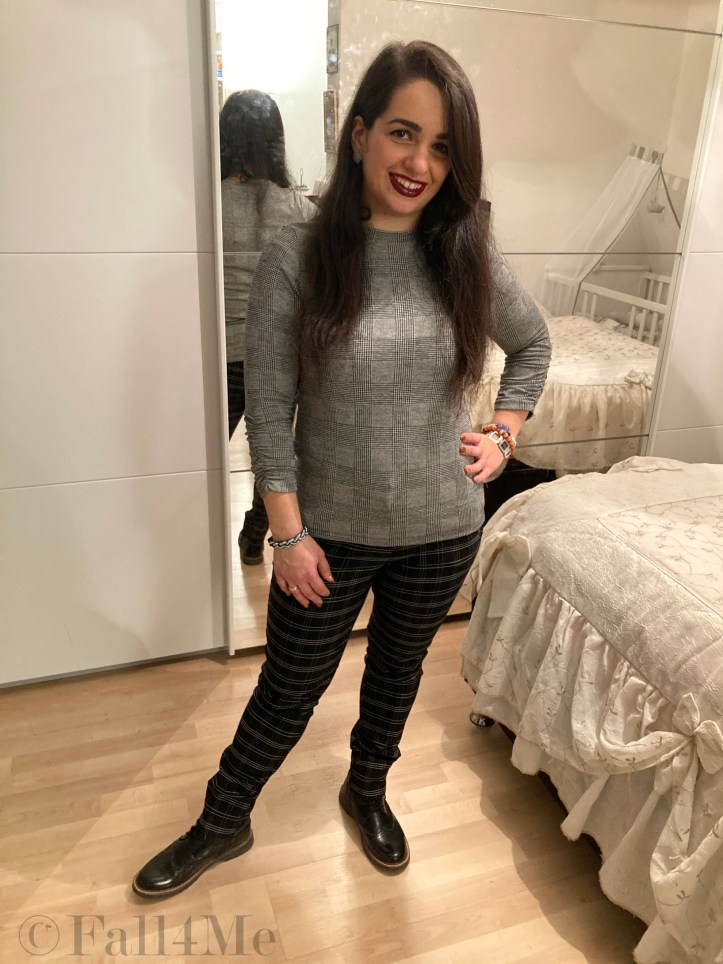 Different check-pattern mixed in one look.