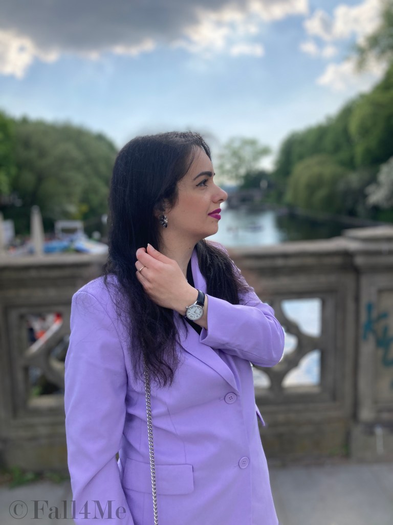 A business-style in lilac and black.