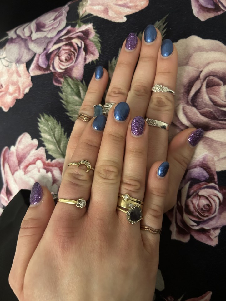 Valentine's Day nails in blue and