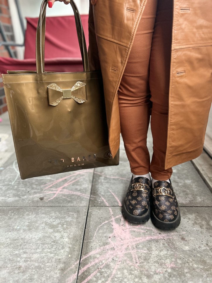 The trend-jacket of the season: the leather-coat.