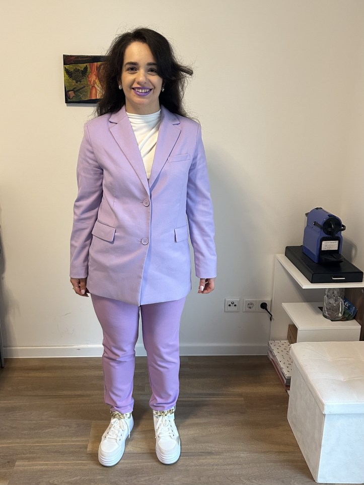 The spring suit provides pastel tailoring and a comfortable blazer.