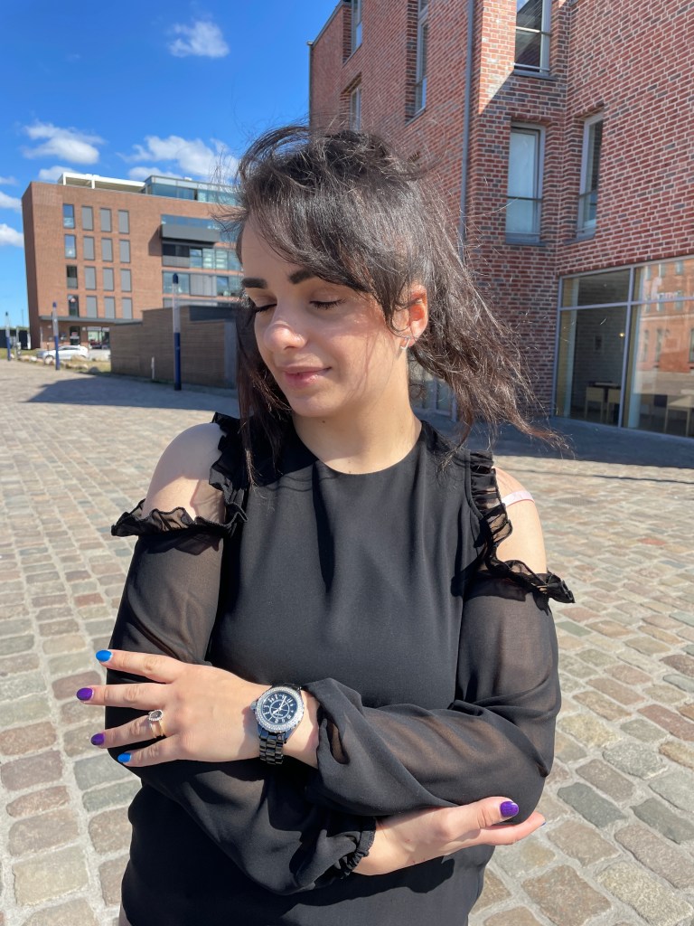 The festive-season-style is shining in dark berry colors and glittery and metallic knit.